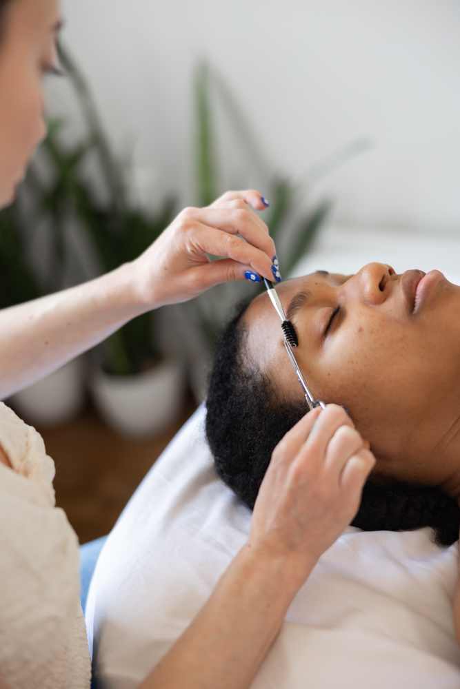 Perfectly shaped brows can transform your entire look. 

✨ At Holiday Clean Beauty Spa, we enhance your natural beauty with precise, gentle brow grooming designed for your face shape. Clean products. Expert hands. Flawless finish.

Ready for epic face framing?

📞 513-237-6129
🌐 https://holidayspacincinnati.com/
📍 9709 Montgomery Rd, Cincinnati, OH 45242

#holidaycleanbeautyspa #cincinnatispa #browshaping #cleanbeauty #naturalskincare #browgrooming #beautycincinnati #selfcarecincinnati #facialaesthetics #spaday #eyebrowgroomingnearme