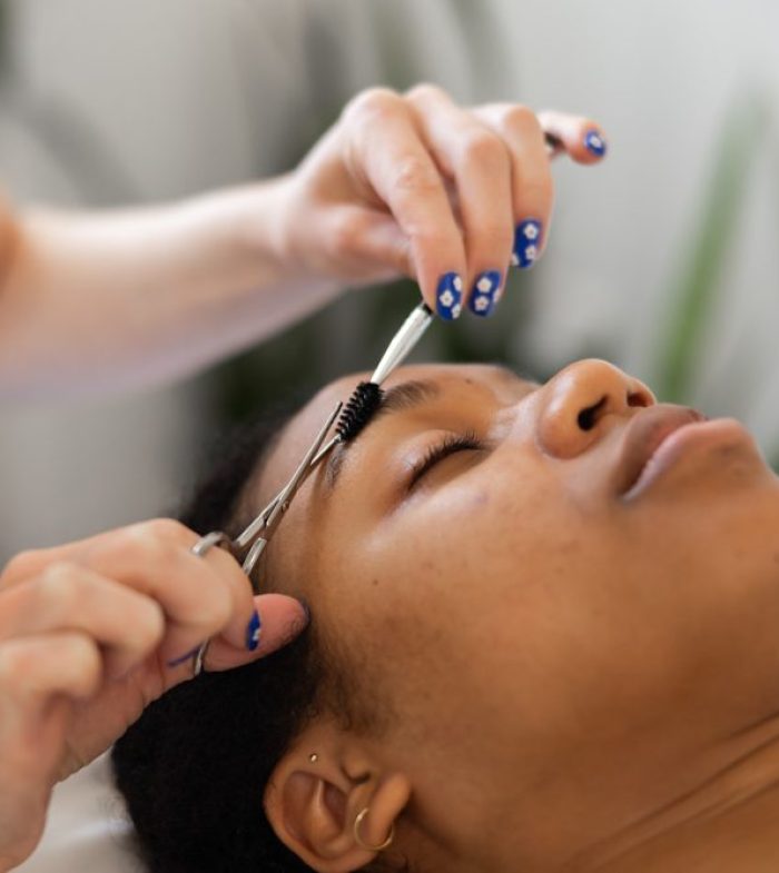 brow waxing, brow tweezing, brow trimming, brow tinting, cincinnati's best spa, spa services